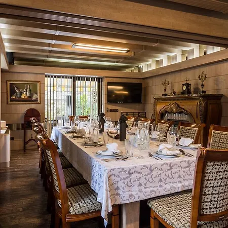 Vuchev Villa *